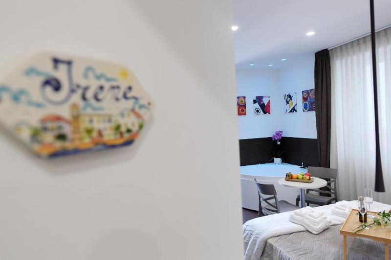 B&B IN CENTRO STORICO SALERNO - image 33