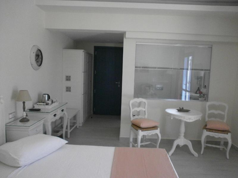 Executive Double Room image 4