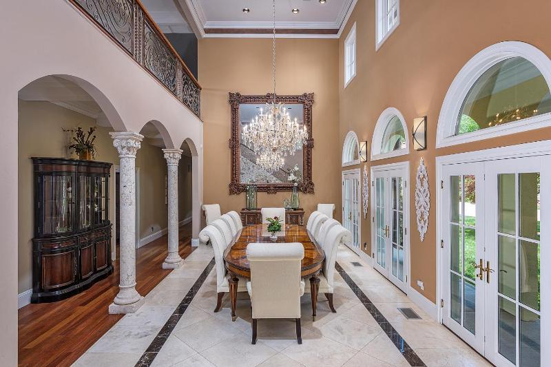 17500sqft PRIVATE ESTATE IndoorPool HotTub BIG LAKEVIEW Tennis Court Theater SDC - image 42
