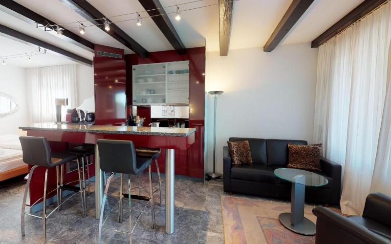 Apartment with Mountain View image 4