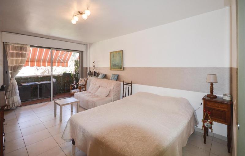 Apartment image 3