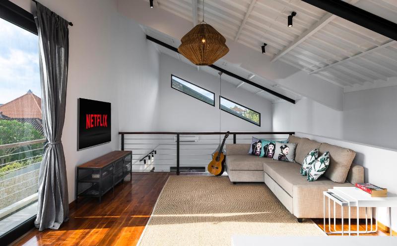 Summer House Villa - image 8