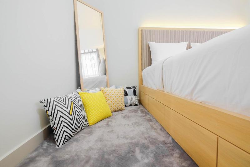 Modern Studio @ Springlake Summarecon Apartment By Travelio - image 15