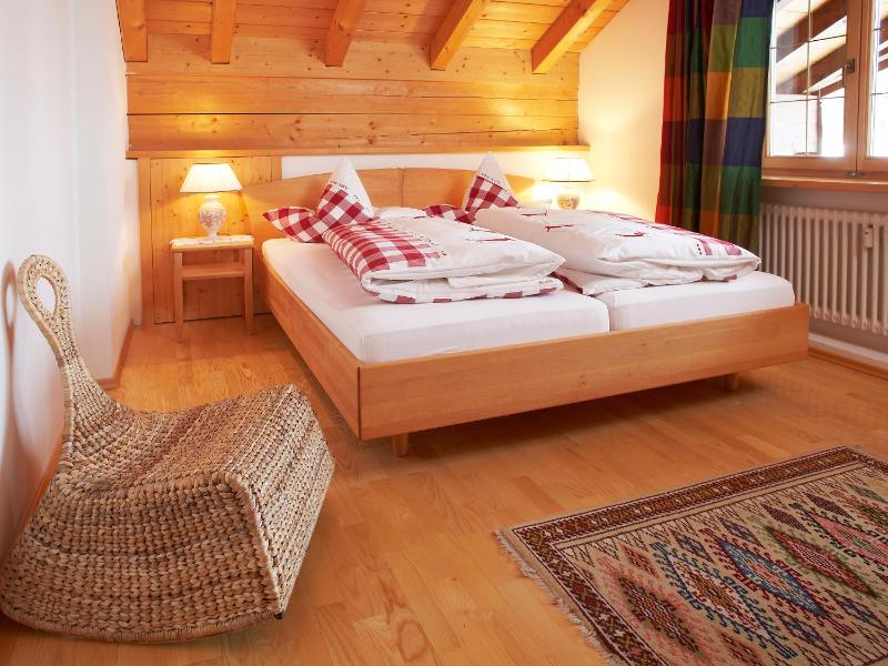 Large Two-Bedroom Apartment image 4