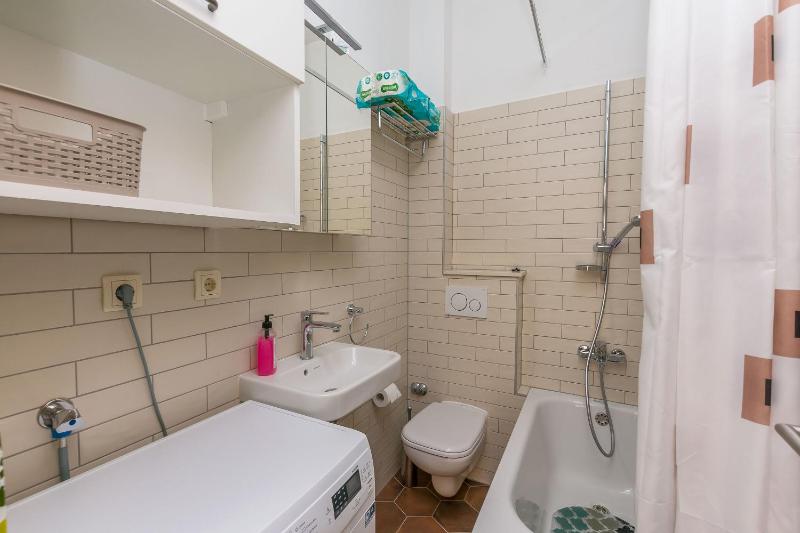 Apartments Roko - image 9