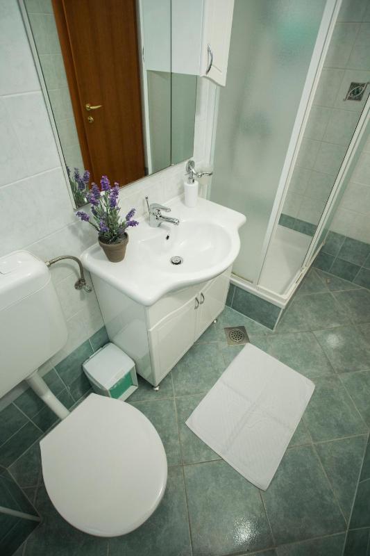 Apartments Villa Paradise - image 21