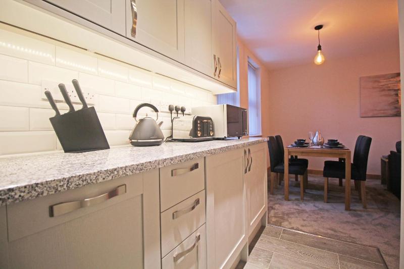 Hunters Walk - Luxury Central Chester Apartment - Free Parking - image 31