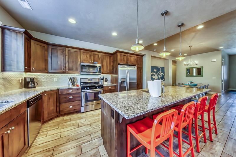 Three Bedroom House image 2