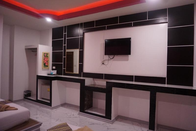 Lanta Emerald Bungalow - image 12