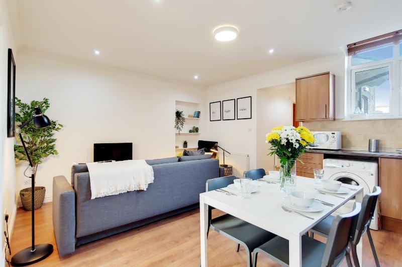 Three-Bedroom Apartment image 4
