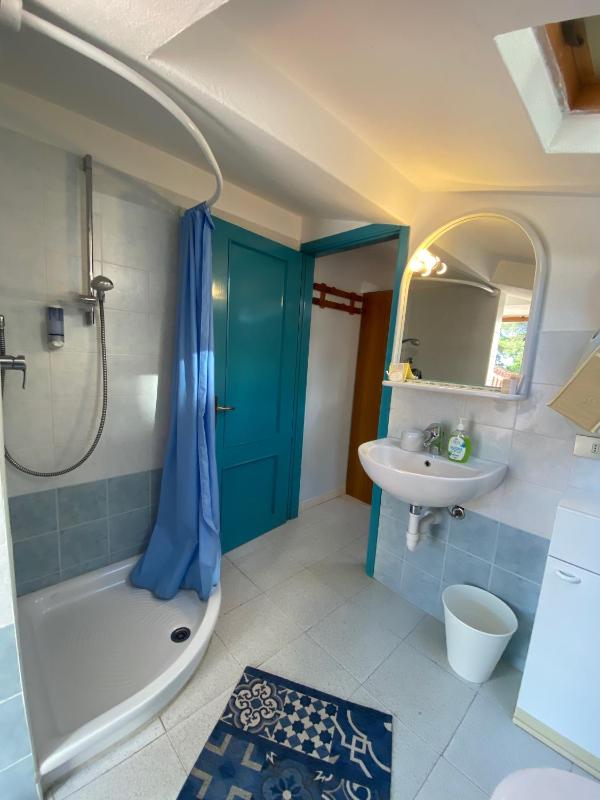 Single Room - Attic with Balcony and Sea View image 4