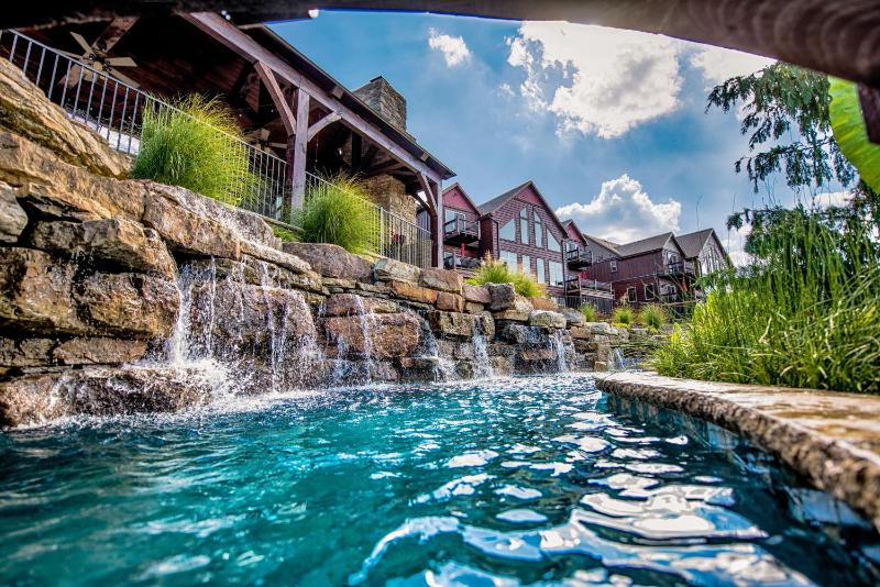 WaterMill Cove Resort Lakefront Lodge By Silver Dollar City 2 POOLS Dock - image 4
