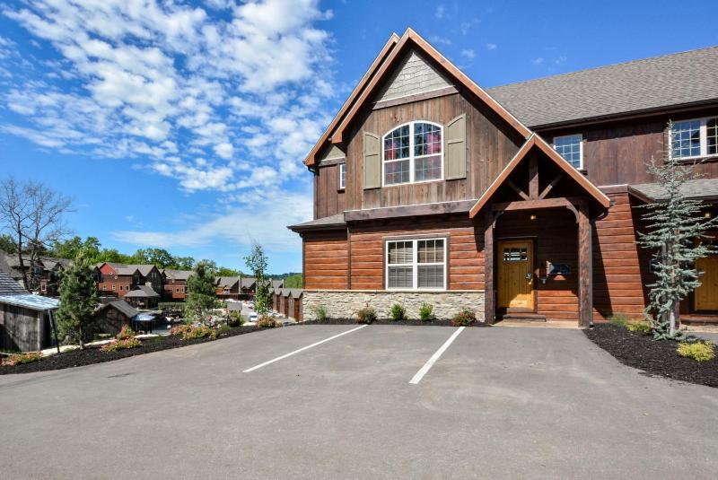 WaterMill Cove Resort LUXURY Lakefront Villa POOL/LAZY RIVER 2Mi to SDC Dock - image 40