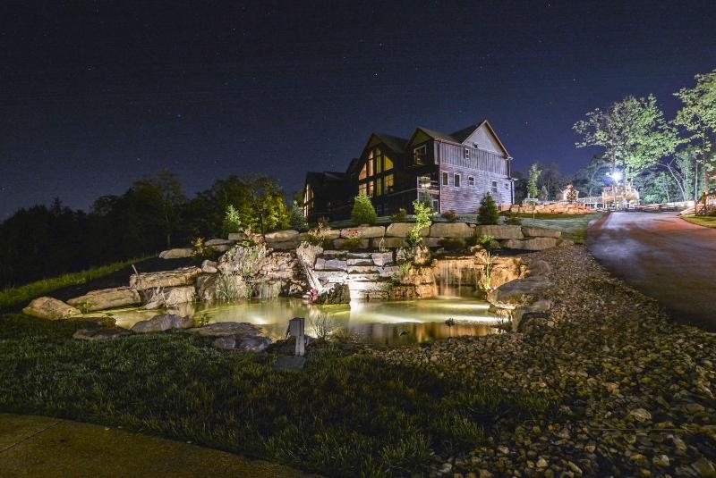 Luxury Lakefront Villa 2Mi to Silver Dollar City POOL Theatre Room Kayaks - image 1