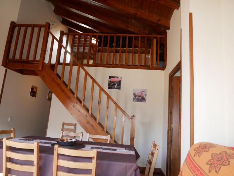 Apartment with Mountain View image 3