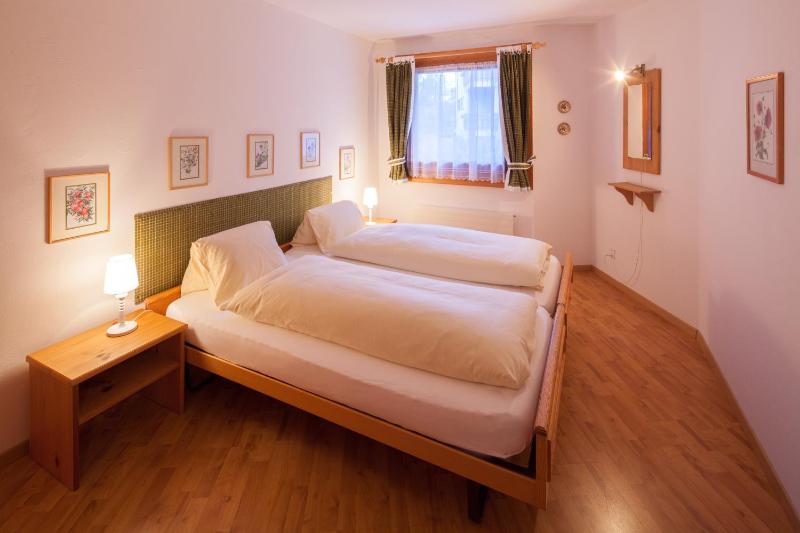 One-Bedroom Apartment image 3