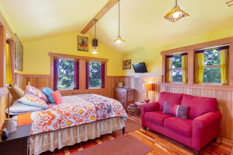 Two-Bedroom Suite image 4