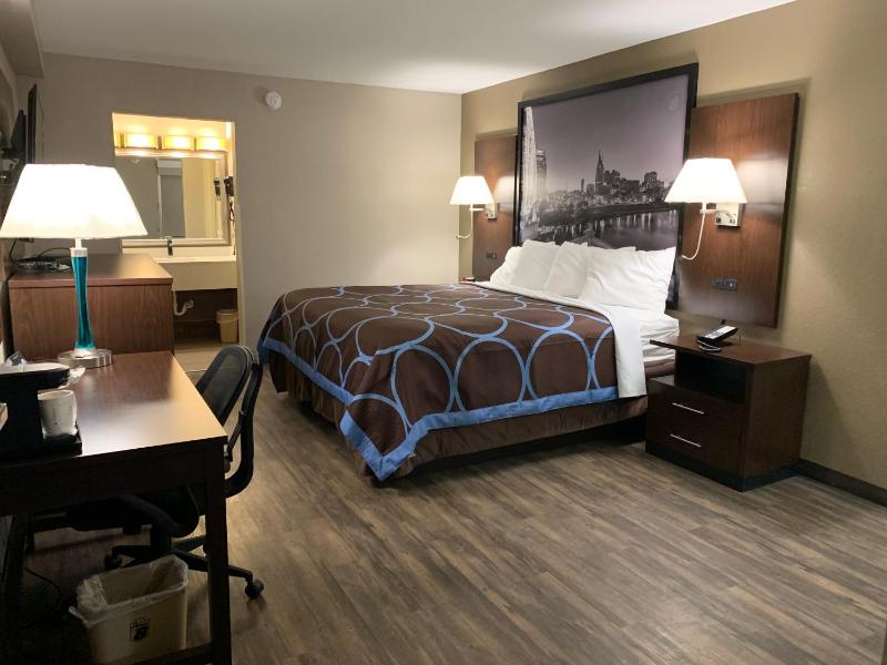 King Room - Mobility Access/Non-Smoking image 3