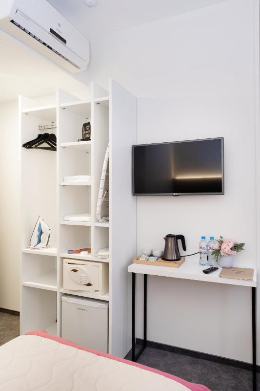Standard Single Room image 3