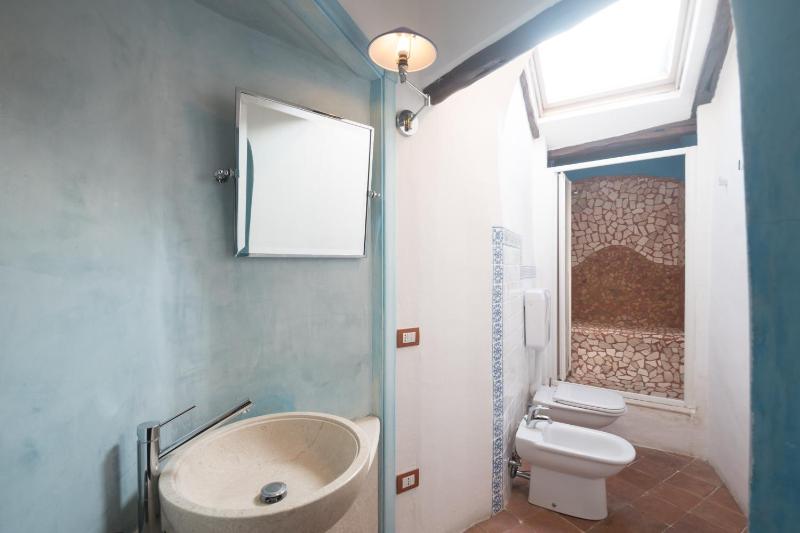 Superior Double Room image 4
