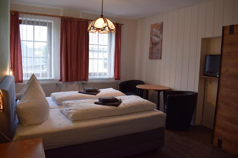 Double Room with Private Bathroom image 1