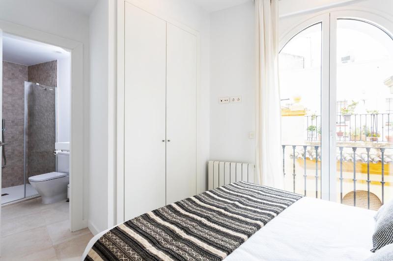 Four-Bedroom Apartment without terrace image 3