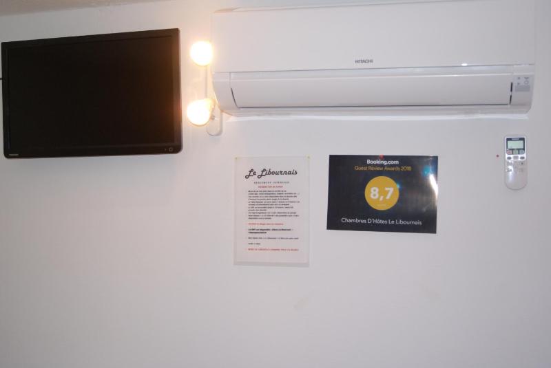 Double Room image 4