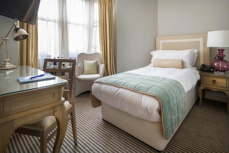 Single Room image 4