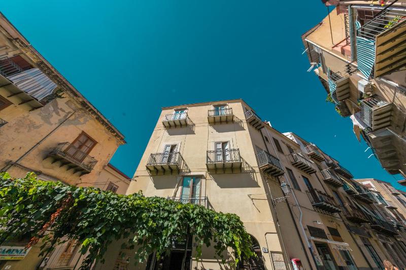 Cefalù Design Suites - image 27
