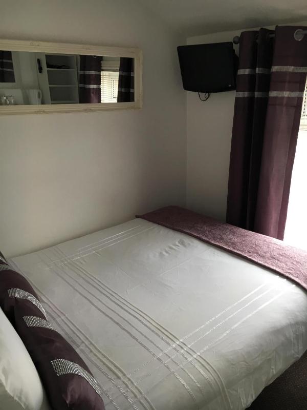 Two-Bedroom Apartment image 3