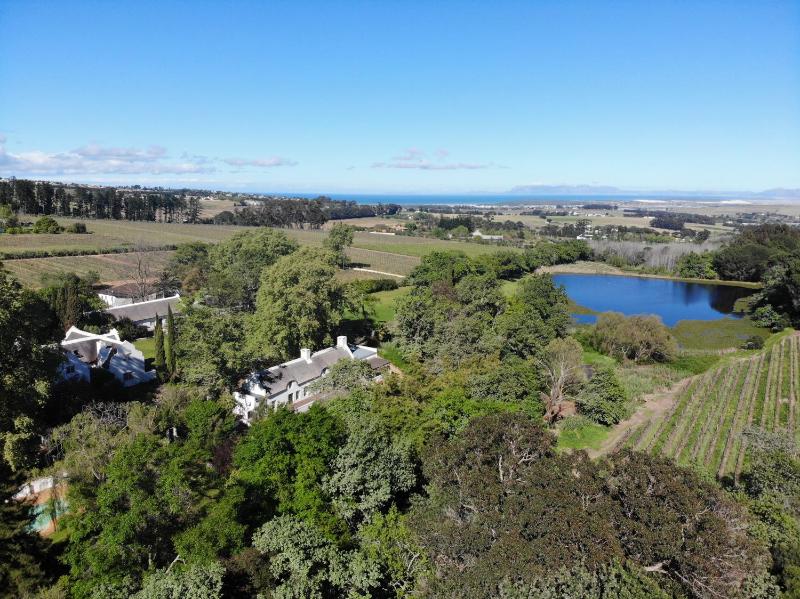 Navarre Farm Cottages - image 4