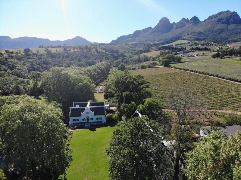 Navarre Farm Cottages - image 2