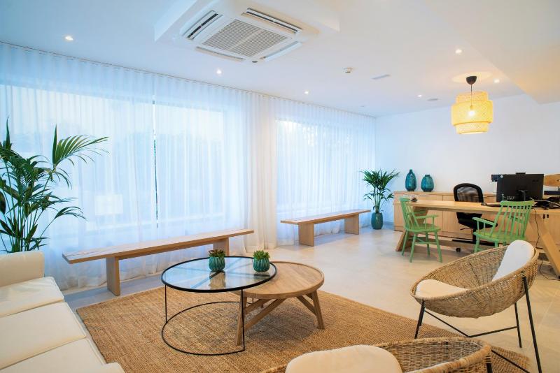 Hotel Seasun Aniram - image 8