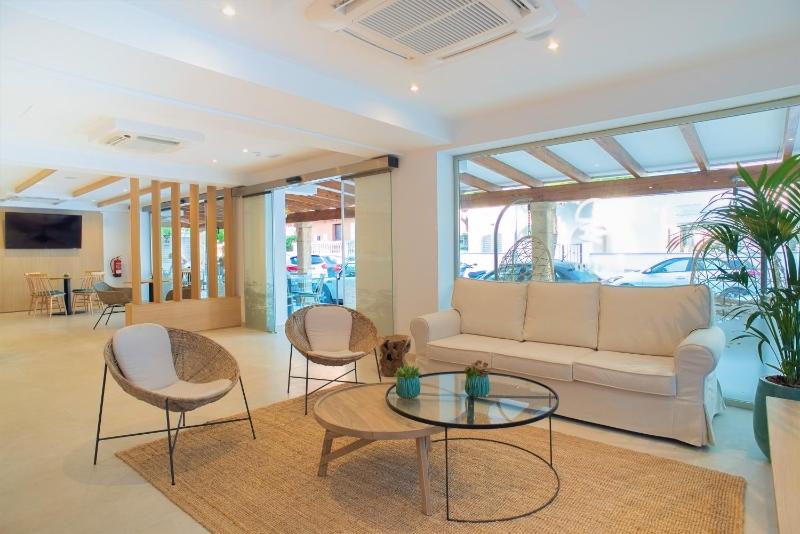 Hotel Seasun Aniram - image 3