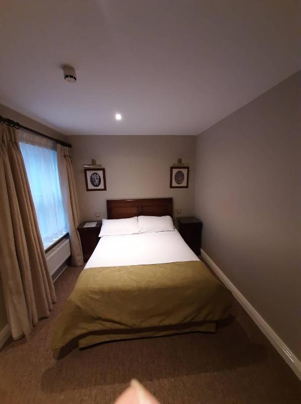 Deluxe Single Room image 3