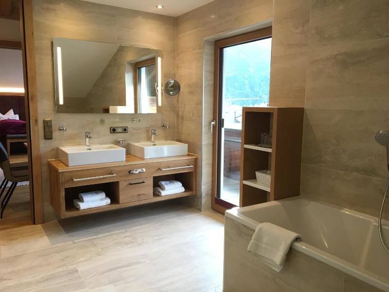Suite image 3