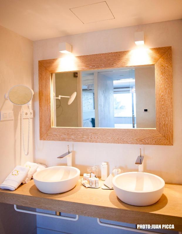 Junior Suite with Sea View image 4