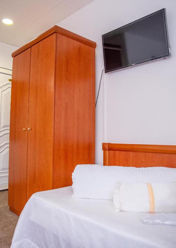 Triple Room image 4
