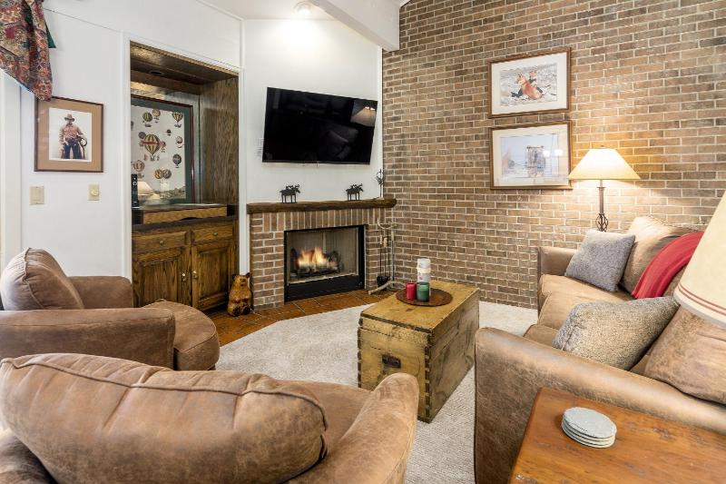 Moraine 27 Townhouse near Gondola - image 27