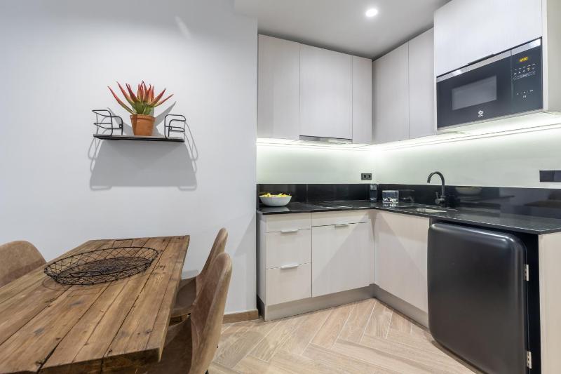 Goerlich by Alma Suites - image 16