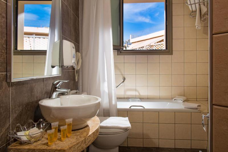 Executive Double Room Sea View Room image 2