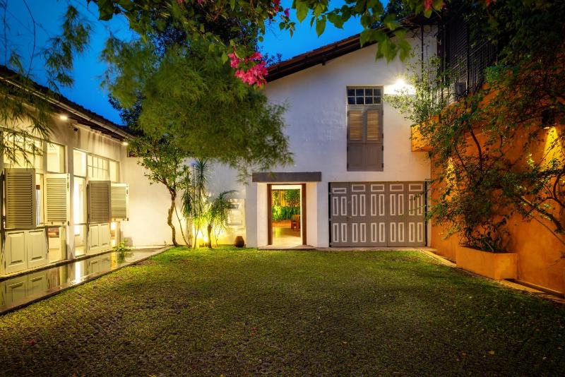 De Saram House by Geoffrey Bawa - image 6