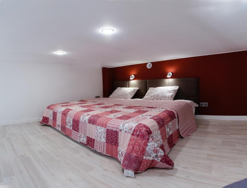 Superior Apartment image 3