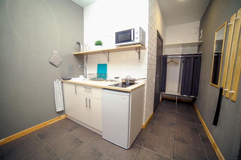 Twin Room image 3