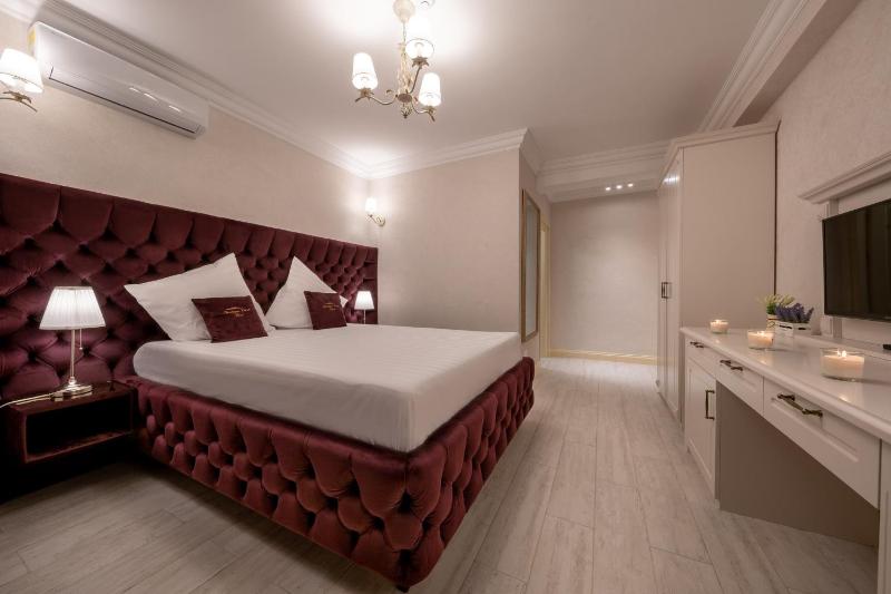 King Room image 2