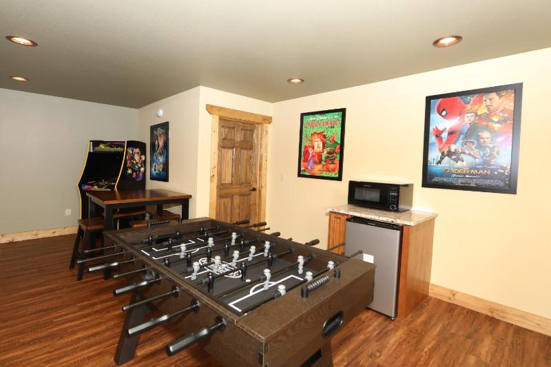 Above It All Cabin with Luxury Amenities and Game Room - image 33
