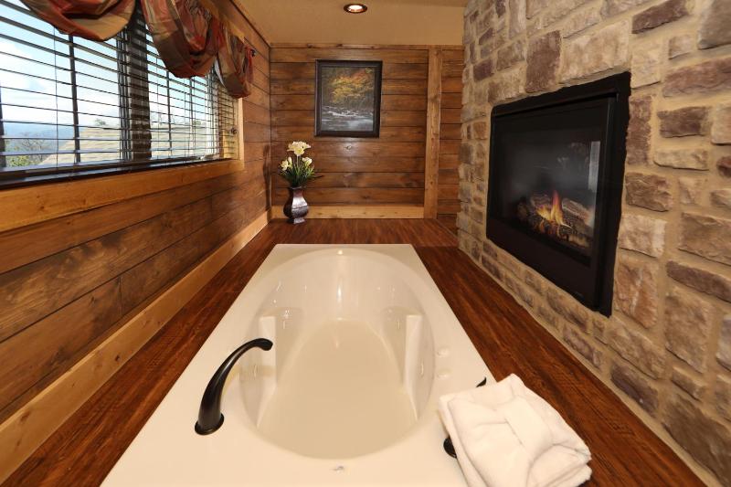Above It All Cabin with Luxury Amenities and Game Room - image 16