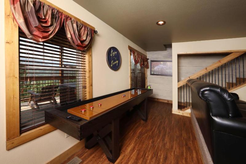Above It All Cabin with Luxury Amenities and Game Room - image 37
