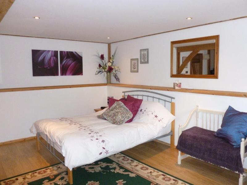 Superior King Room image 2