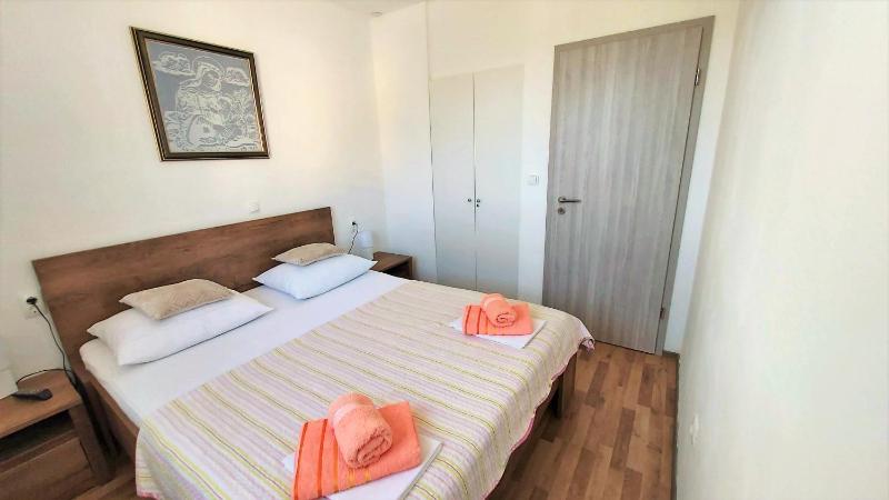 Apartment Ribnjak 10 - image 11